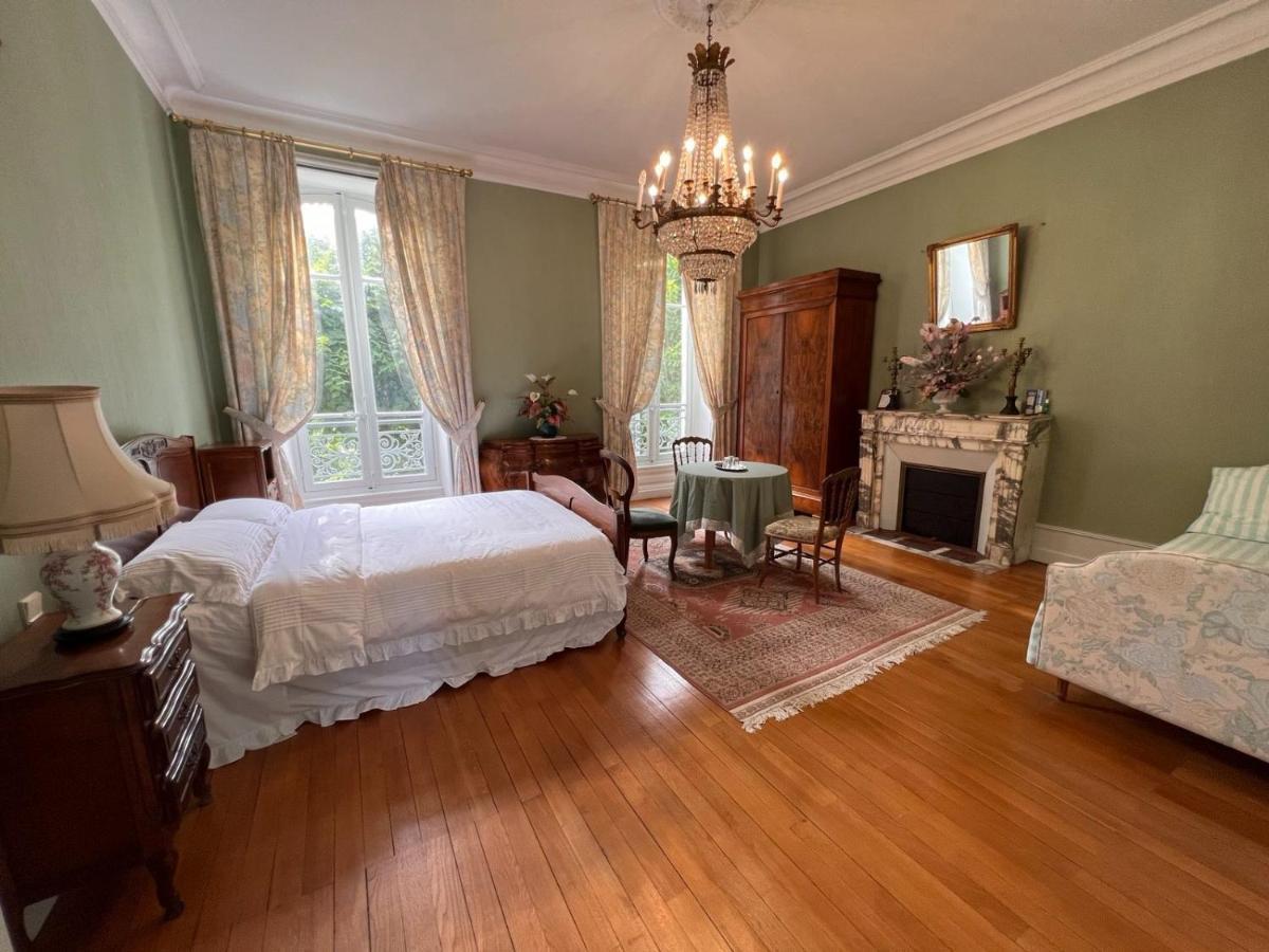 Bed and Breakfast Demeure Des Payratons Saint-Gerand-le-Puy Exterior foto