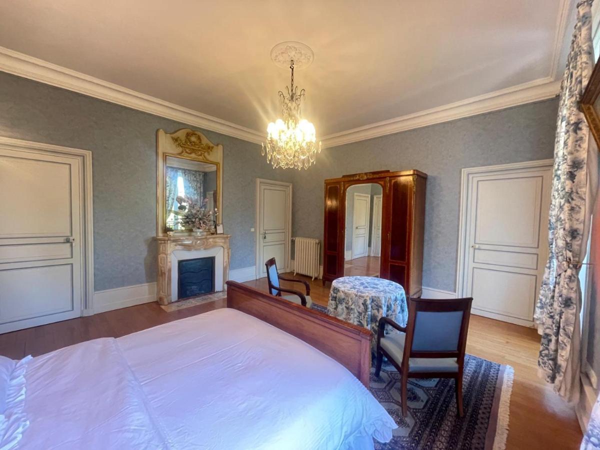 Bed and Breakfast Demeure Des Payratons Saint-Gerand-le-Puy Exterior foto