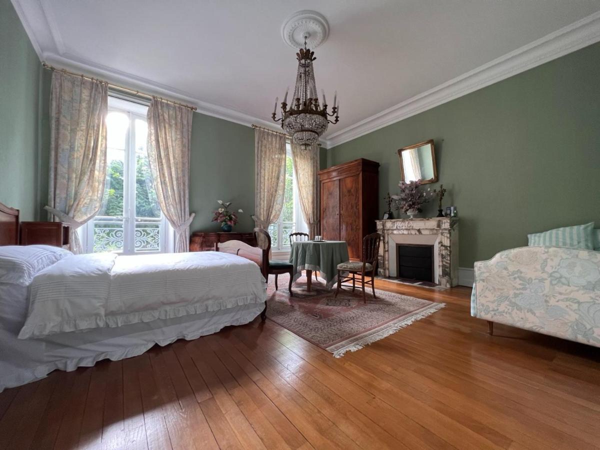 Bed and Breakfast Demeure Des Payratons Saint-Gerand-le-Puy Exterior foto