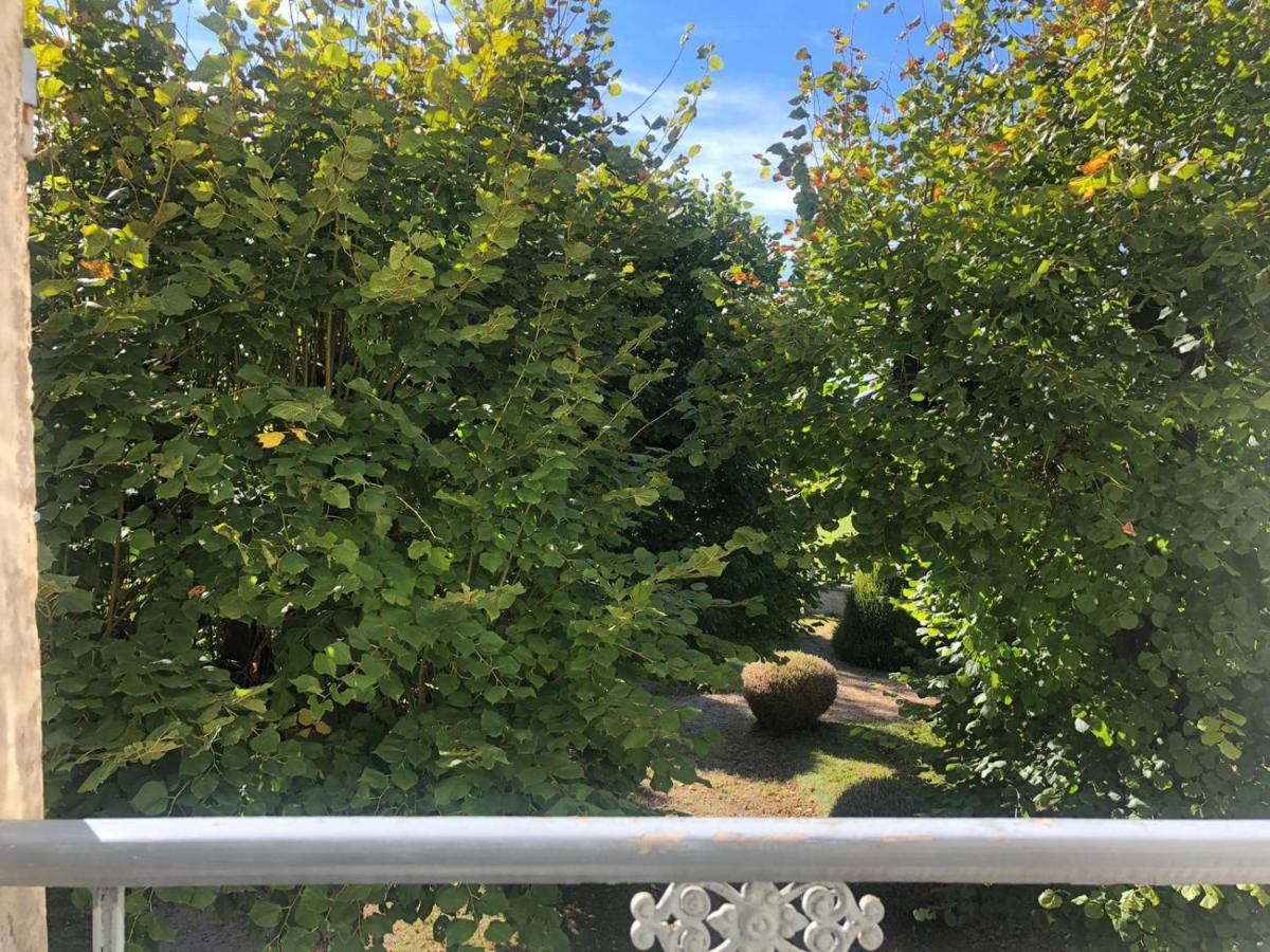 Bed and Breakfast Demeure Des Payratons Saint-Gerand-le-Puy Exterior foto