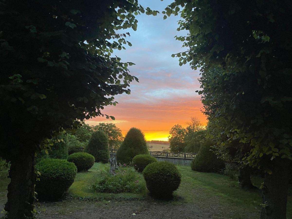 Bed and Breakfast Demeure Des Payratons Saint-Gerand-le-Puy Exterior foto