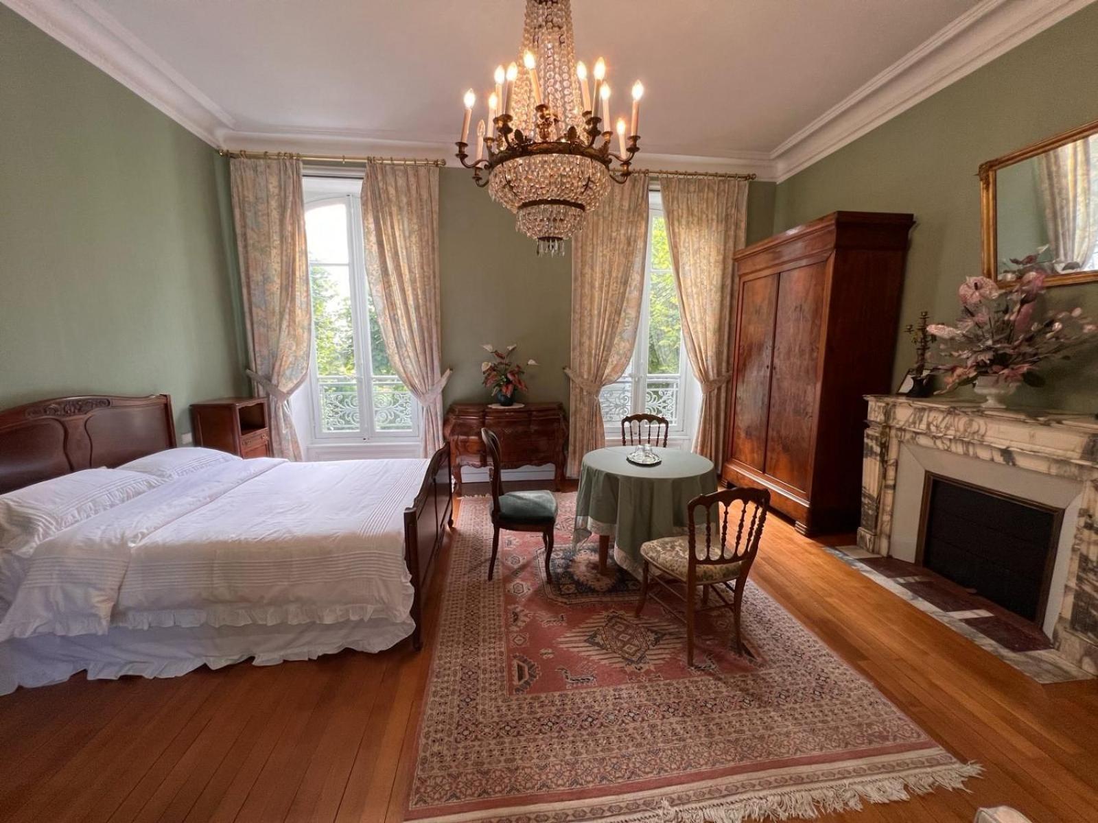 Bed and Breakfast Demeure Des Payratons Saint-Gerand-le-Puy Exterior foto