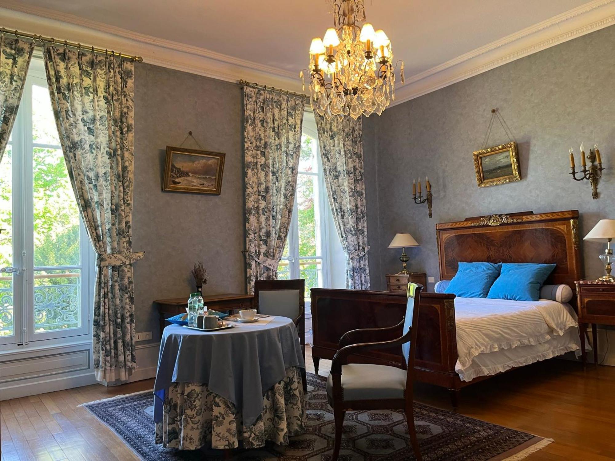 Bed and Breakfast Demeure Des Payratons Saint-Gerand-le-Puy Exterior foto