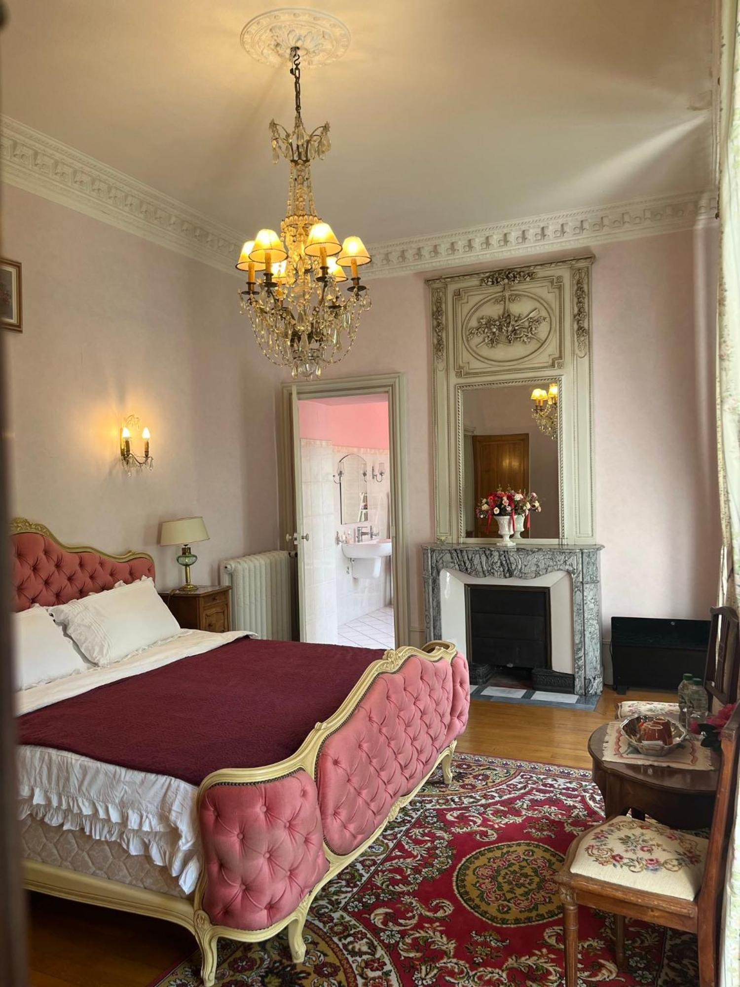 Bed and Breakfast Demeure Des Payratons Saint-Gerand-le-Puy Exterior foto